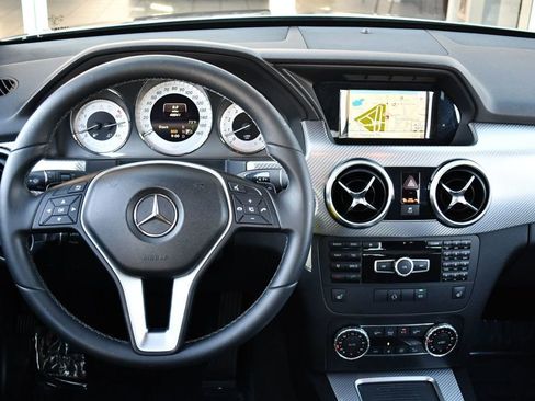 Used 2014 Mercedes-Benz GLK 350 4MATIC image 44
