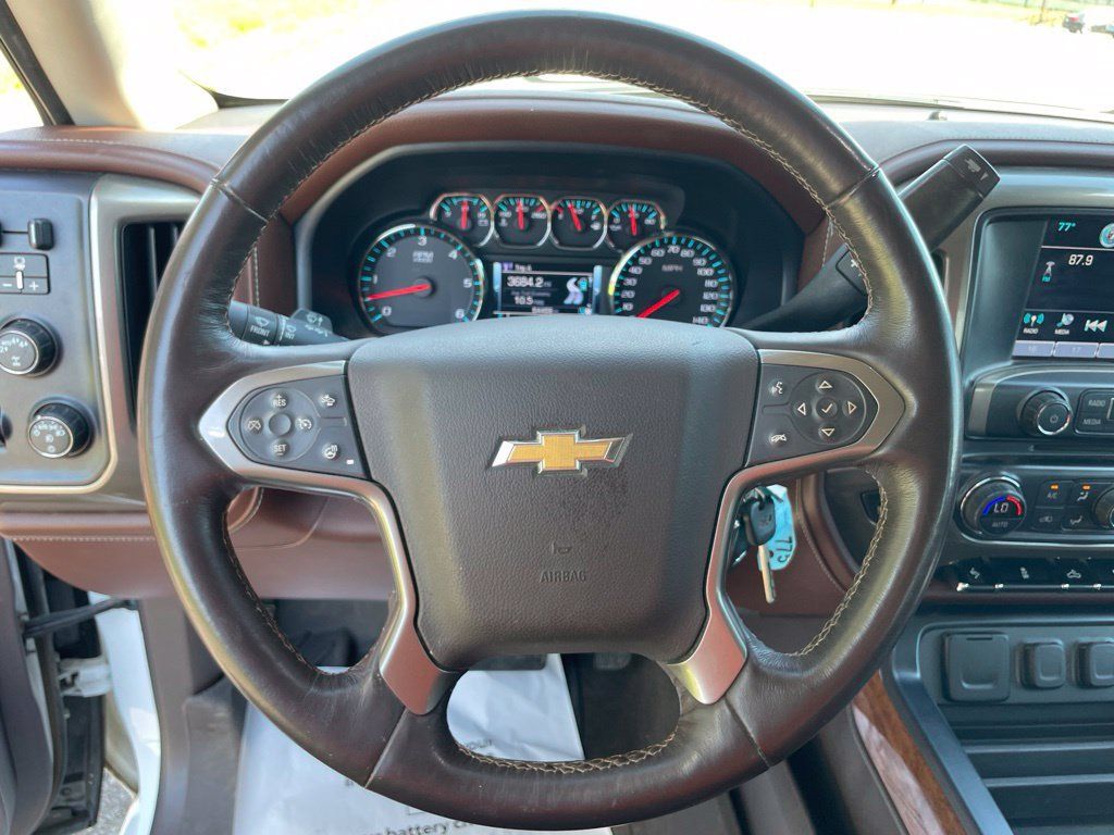 Used 2018 Chevrolet Silverado 1500 High Country AWD/4WD image 23