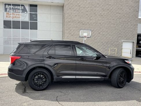 Used 2020 Ford Explorer XLT w/ Comfort Package image 5