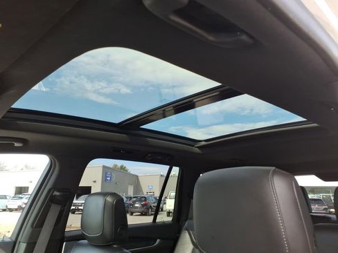 Used 2020 Cadillac XT6 Premium Luxury AWD/4WD image 15