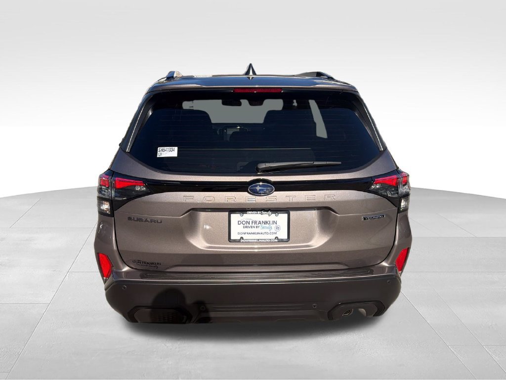 Used 2025 Subaru Forester Touring w/ Popular Package - Touring AWD/4WD image 4