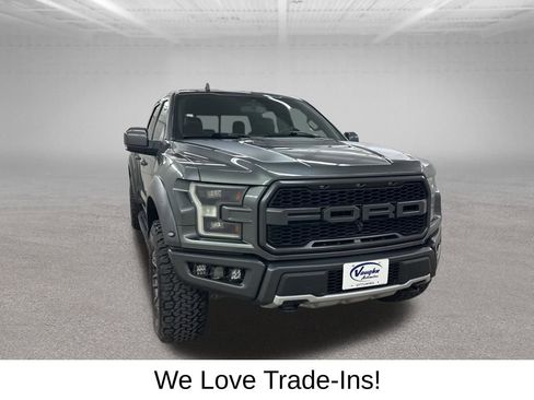 Used 2019 Ford F150 Raptor w/ Equipment Group 802A Luxury AWD/4WD image 3