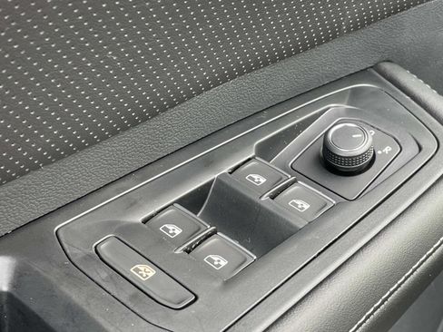 New 2026 Volkswagen Atlas SE FWD image 18