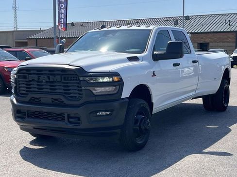 New 2026 RAM 3500 Tradesman AWD/4WD image 3
