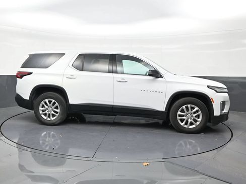 Used 2023 Chevrolet Traverse LS FWD image 6