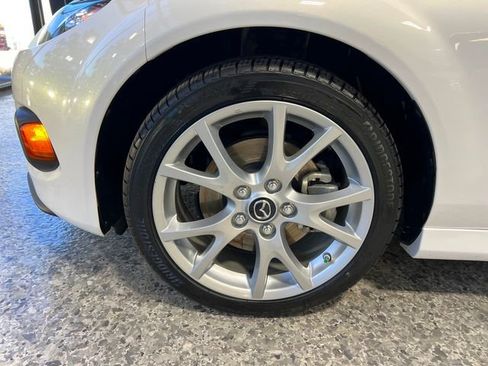 Used 2013 MAZDA MX-5 Miata Grand Touring w/ Premium Pkg image 36
