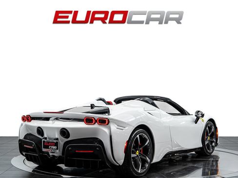 Used 2024 Ferrari SF90 Spider AWD/4WD image 6