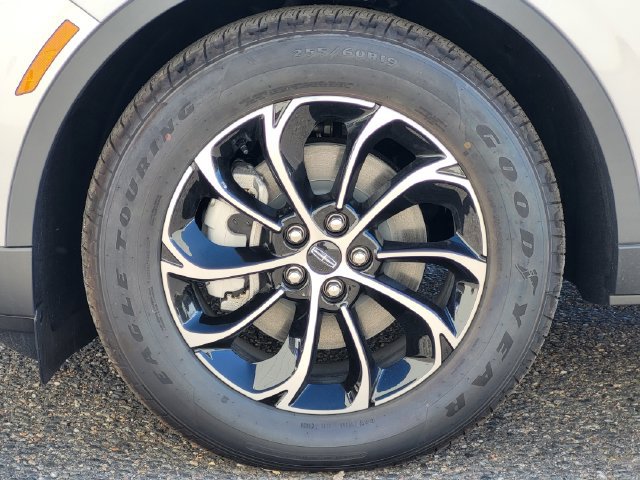 New 2026 Lincoln Nautilus Premier AWD/4WD image 18