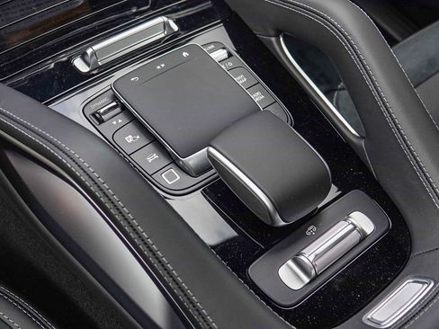 New 2026 Mercedes-Benz GLS 63 AMG 4MATIC image 22