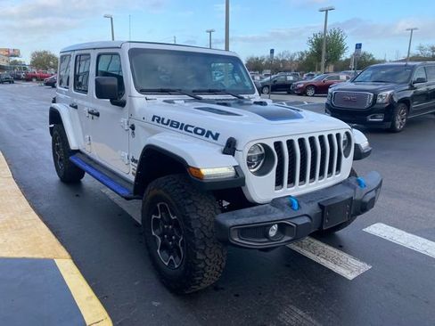 Used 2022 Jeep Wrangler Unlimited Rubicon 4xe image 2
