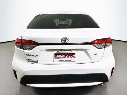 Used 2020 Toyota Corolla LE image 6