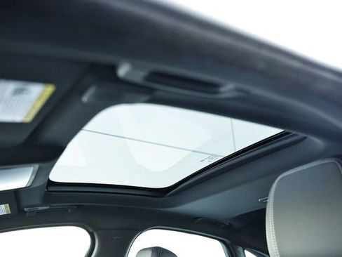 New 2024 Jaguar XF R-Dynamic SE image 28