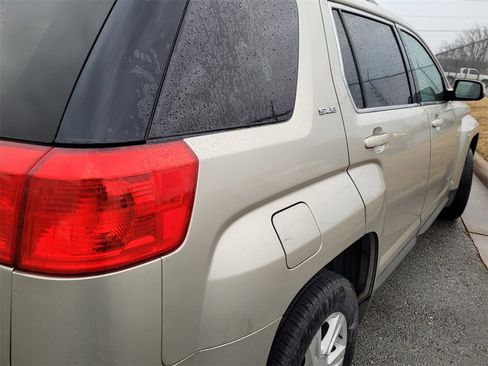 Used 2015 GMC Terrain SLE w/ Convenience Package image 5