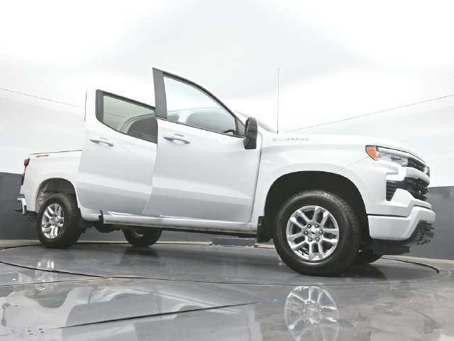Used 2026 Chevrolet Silverado 1500 RST AWD/4WD image 46
