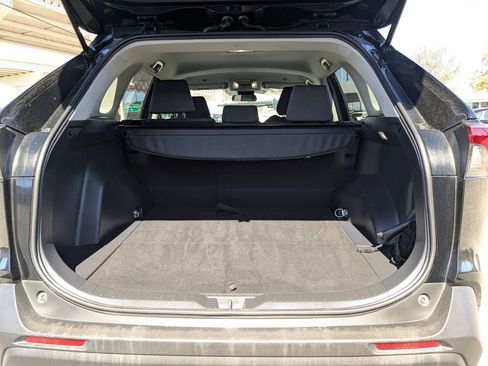 Used 2025 Toyota RAV4 XLE image 26