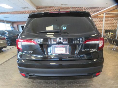 Used 2021 Honda Pilot Black Edition image 5