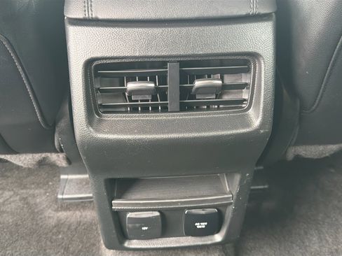 Used 2020 Ford Edge SEL w/ Convenience Package image 19