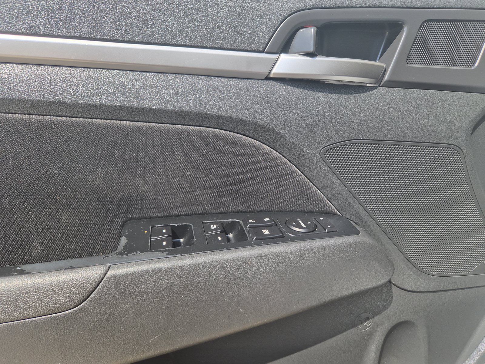 Used 2019 Hyundai Elantra Value Edition w/ Cargo Package FWD image 12