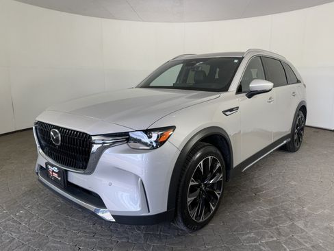 Used 2024 MAZDA CX-90 Plug-In Hybrid w/ Premium Plus AWD/4WD image 3