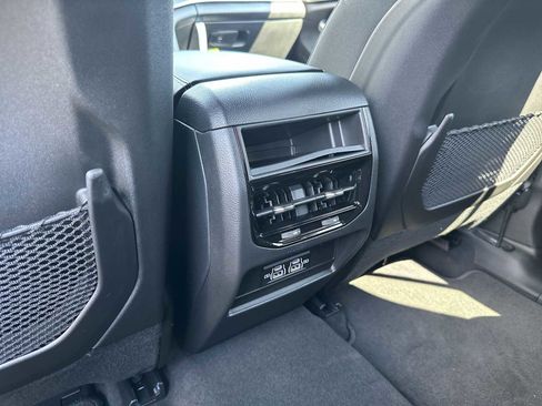 New 2025 Jeep Grand Cherokee Laredo X image 21