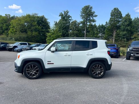Used 2016 Jeep Renegade 75th Anniversary FWD image 9