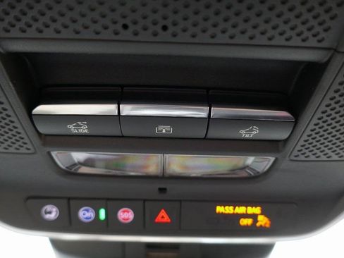 New 2026 Chevrolet Traverse RS image 35