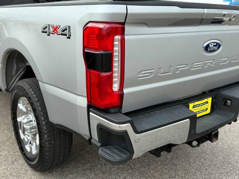 Used 2024 Ford F350 Lariat w/ Lariat Ultimate Package AWD/4WD image 9