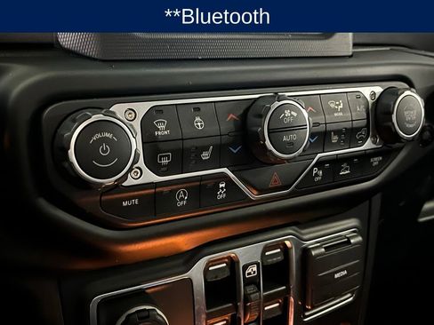 Used 2021 Jeep Gladiator Mojave w/ LED Lighting Group image 9