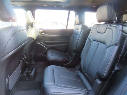 New 2026 Jeep Grand Cherokee L Limited AWD/4WD image 23