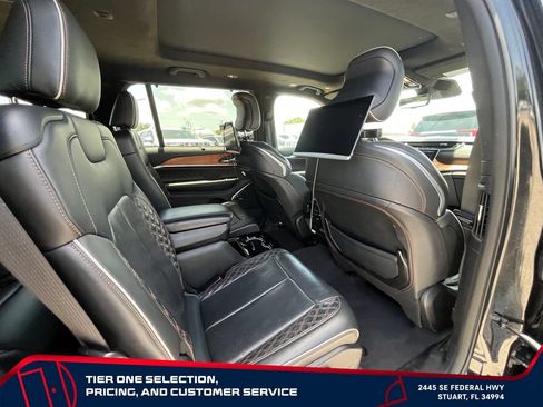 Used 2021 Jeep Grand Cherokee L Summit AWD/4WD image 19