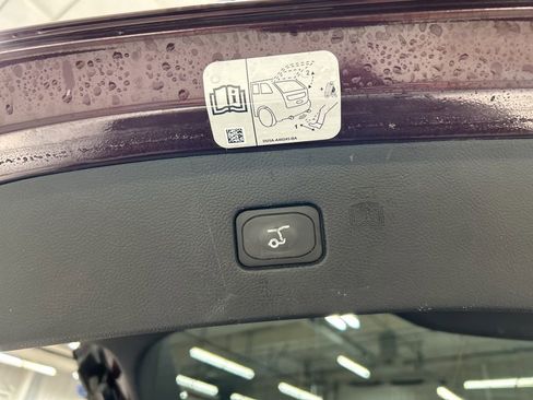 Certified 2020 Ford Edge Titanium w/ Equipment Group 301A image 31