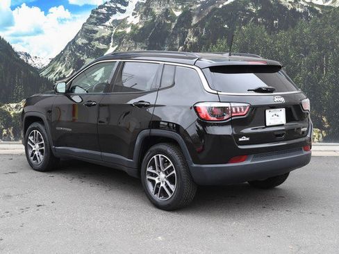 Used 2019 Jeep Compass Latitude w/ Popular Equipment Group image 9