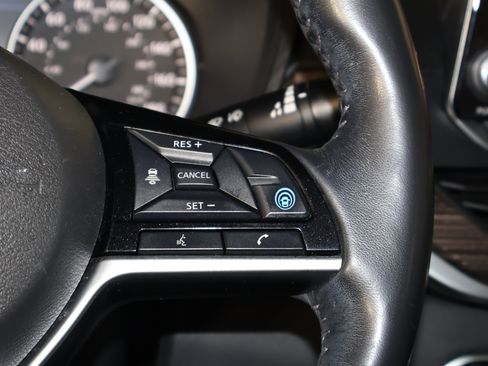 Used 2019 Nissan Altima 2.0 Edition One image 21