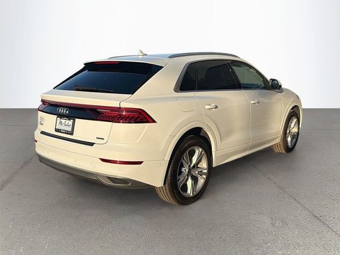 Used 2022 Audi Q8 Premium Plus image 4