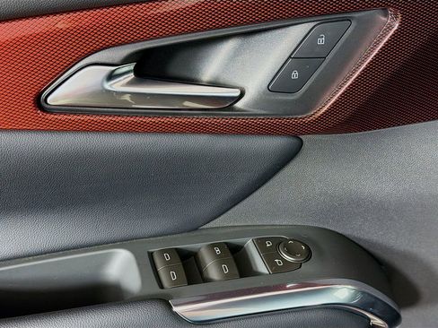 New 2026 Chevrolet Traverse Z71 w/ LPO, Floor Liner Package AWD/4WD image 16
