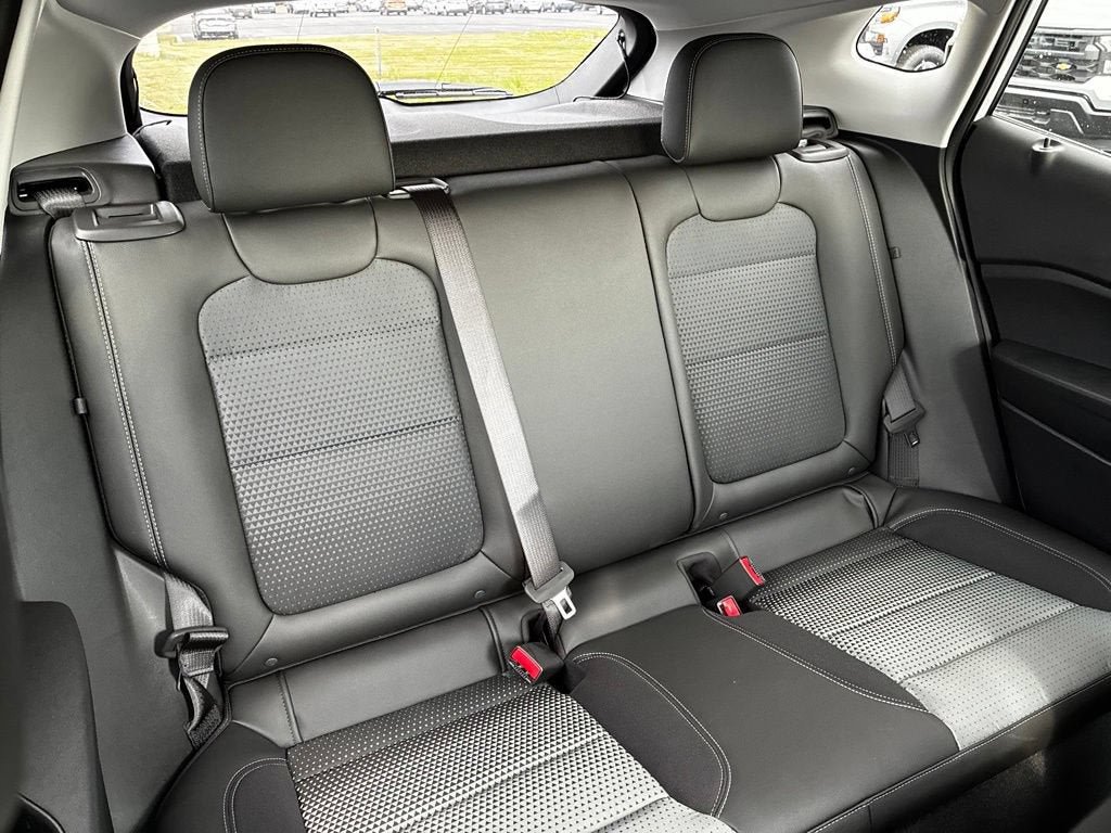 New 2026 Chevrolet Trax LT w/ LT Convenience Package FWD image 22