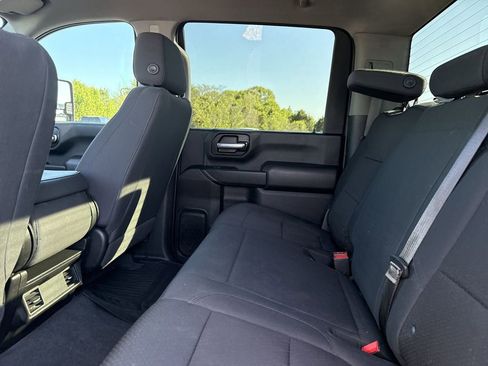 Certified 2022 Chevrolet Silverado 2500 Custom w/ Custom Convenience Package AWD/4WD image 32