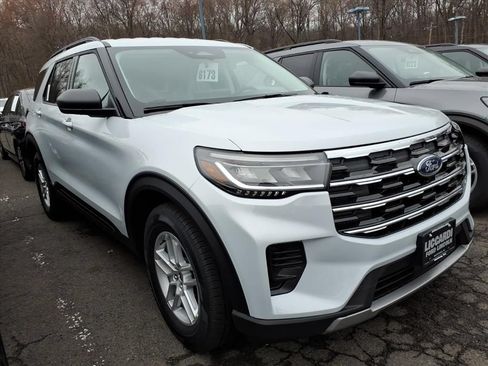 New 2026 Ford Explorer Active AWD/4WD image 1
