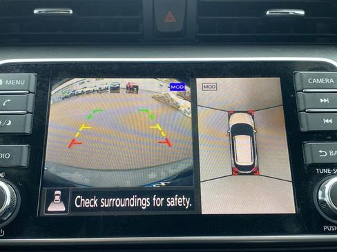 Used 2019 Nissan Kicks SR w/ SR Premium Package image 9