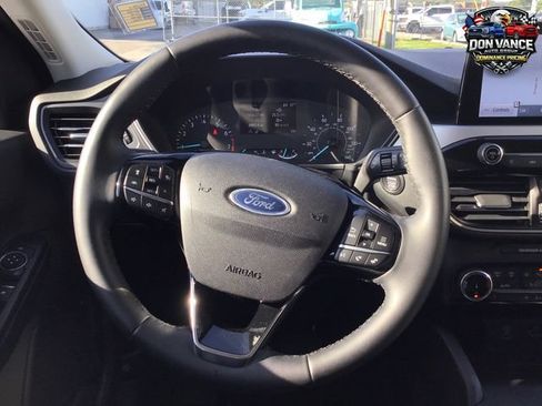 Used 2022 Ford Escape SEL AWD/4WD image 14