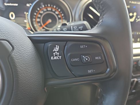 Used 2022 Jeep Wrangler Unlimited Sport image 12