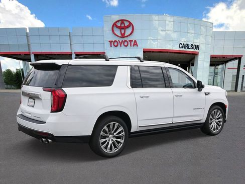 Used 2021 GMC Yukon XL Denali w/ Denali Ultimate Package AWD/4WD image 5