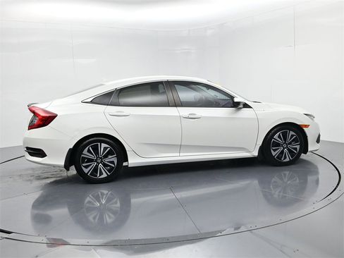 Used 2017 Honda Civic EX-L image 8