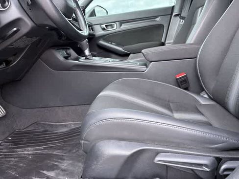 Certified 2024 Honda Civic Sport image 18