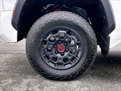 Used 2025 Toyota Tundra TRD Pro AWD/4WD image 7