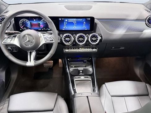 New 2026 Mercedes-Benz GLA 250 4MATIC image 6