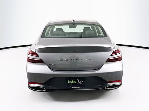 Used 2025 Genesis G70 2.5T image 7