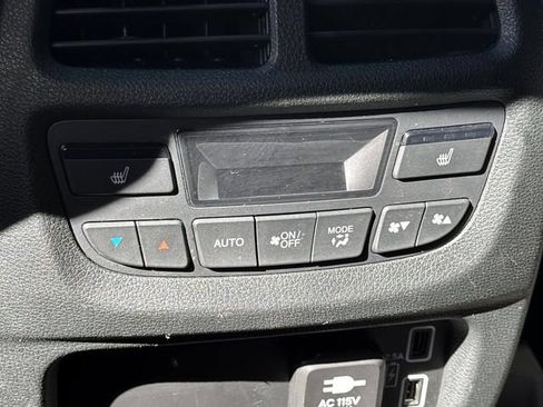 Used 2023 Honda Passport Elite image 11