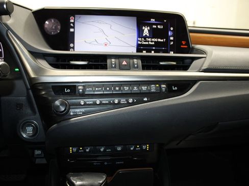 Used 2020 Lexus ES 350 Luxury image 50