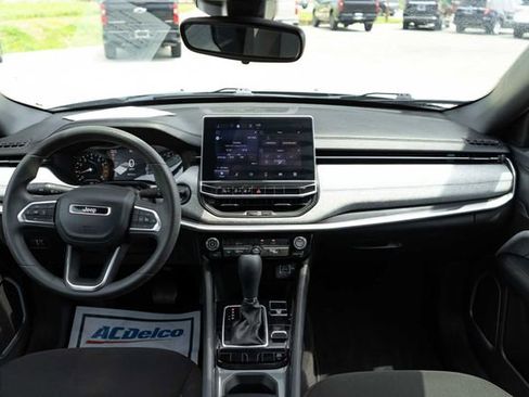 Used 2023 Jeep Compass Sport AWD/4WD image 15
